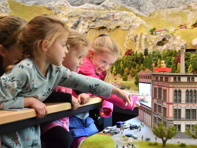 Smilestones - Miniaturwelt am Rheinfall