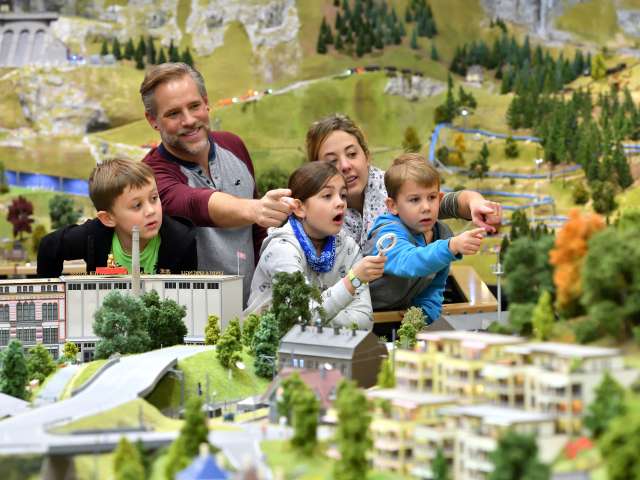 Smilestones Miniaturwelt am Rheinfall