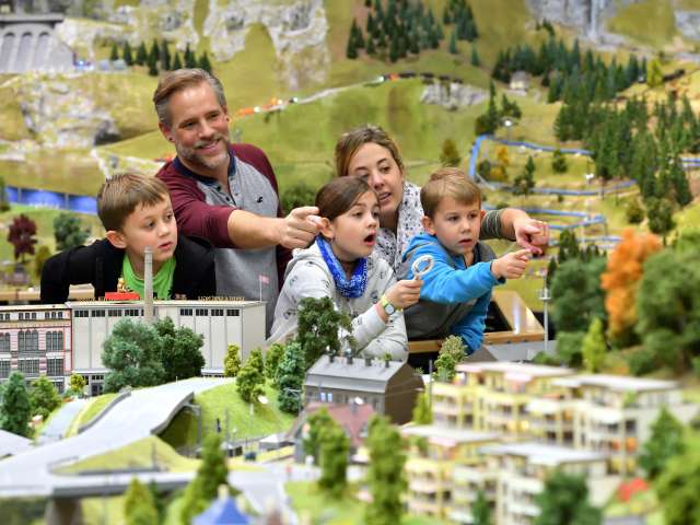 Smilestones Miniaturwelt am Rheinfall